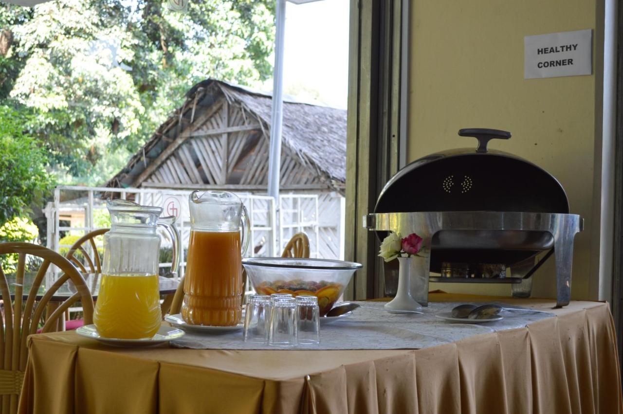 Golf Hotel Kakamega Luaran gambar